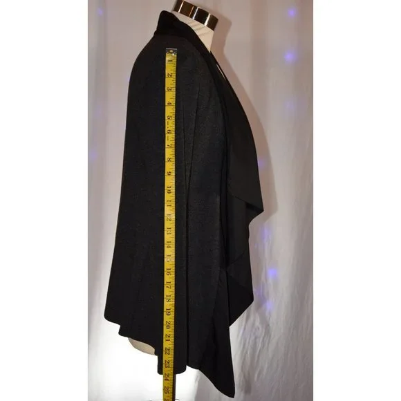 Trina Turk Waterfall Jacket size M - Picture 5 of 9